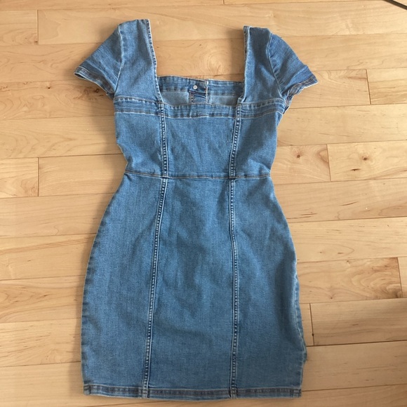 H&M denim dress, size XS. - Picture 3 of 4